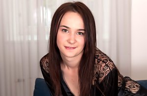 We Are Hairy Julia Moore Picture Galleries - AZ Gals. Free porn ...